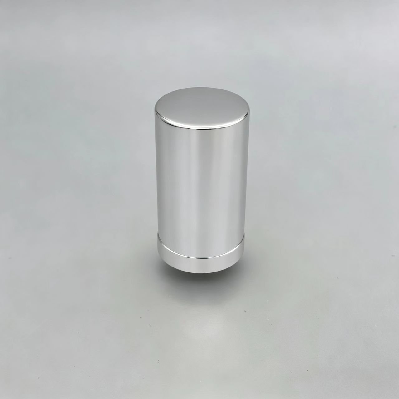 Cosmetic packaging product image