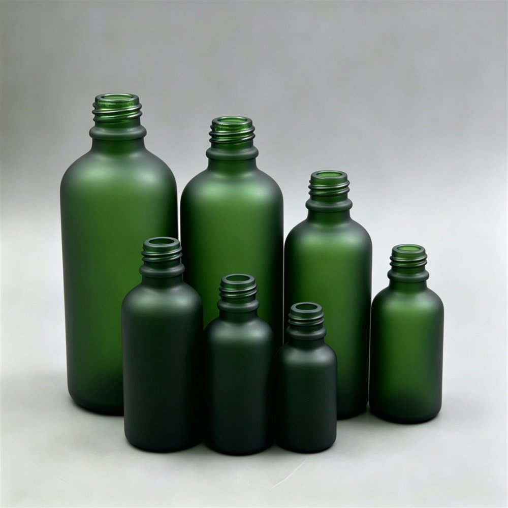 Cosmetic packaging product image