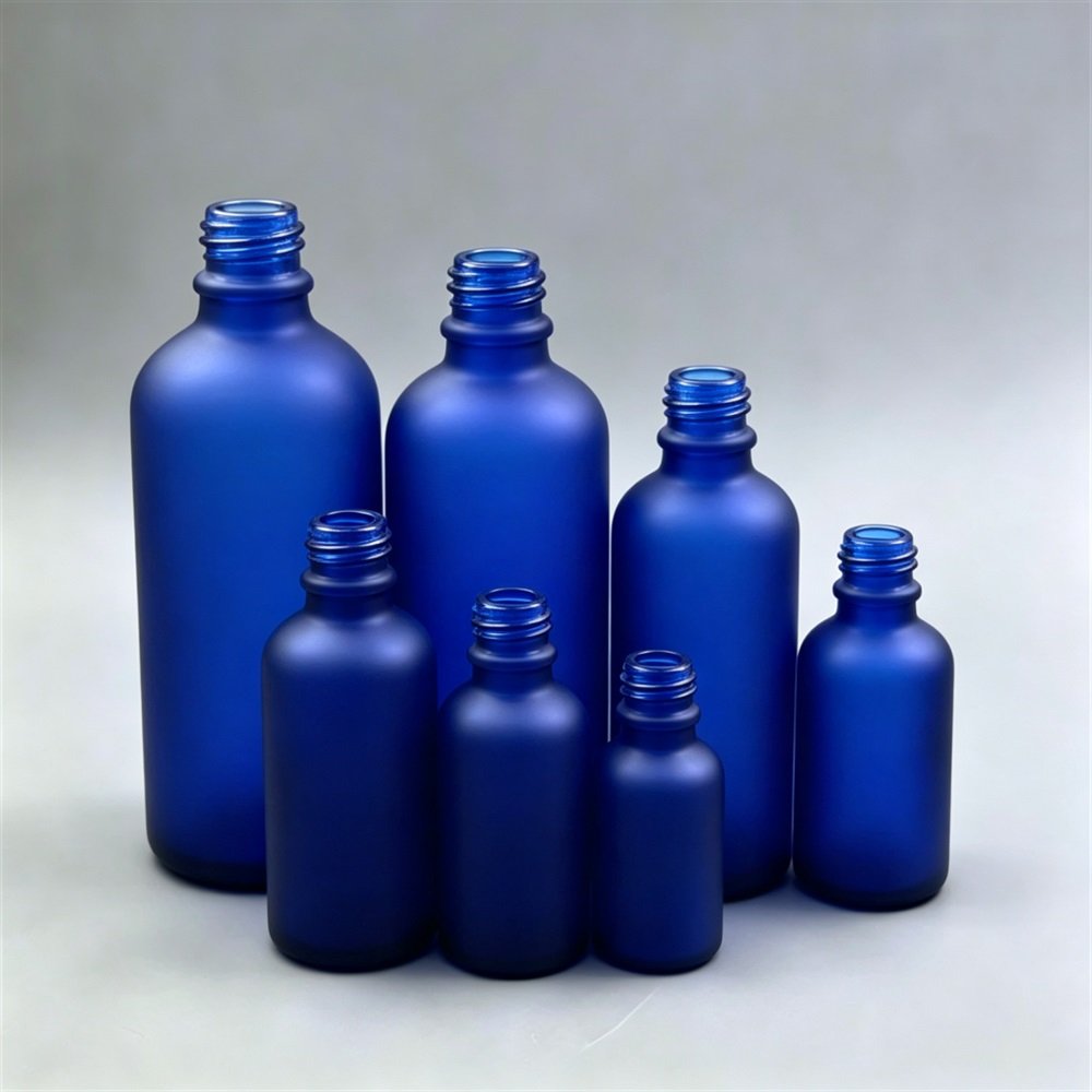 Cosmetic packaging product image