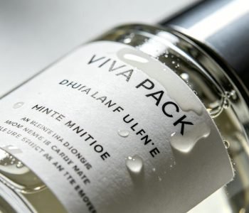 Cosmetic packaging product image